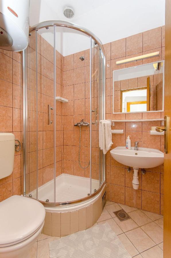 Apartments Zoran Drvenik  Extérieur photo