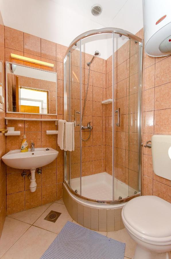 Apartments Zoran Drvenik  Extérieur photo